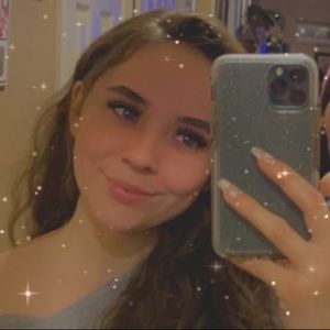 Meet your Posher, Brittaney